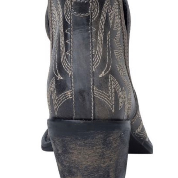 Myra Hunky Booties - Picture 2 of 7